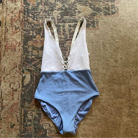 Onia Ribbed White and Blue One Piece Swimsuit - Picture 2 of 6